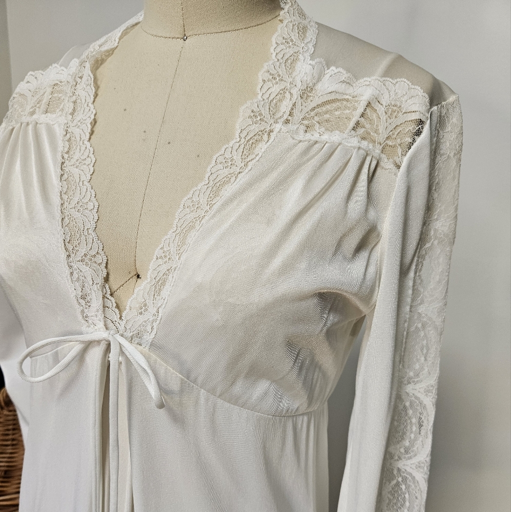 Elegant 2pc Lace Chemise